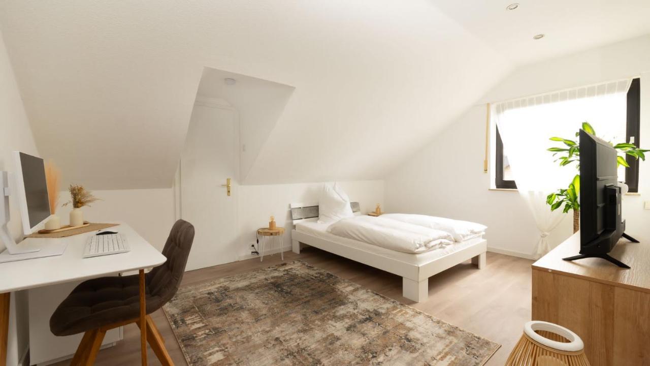 3,5-Zimmer Inkl Arbeitsplatz, Wlan & Free Netflix, Amazon-Free Parken Vollausgestattete Wohnung, 24H Check In 哈姆 外观 照片